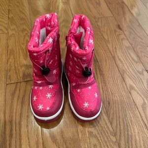 Size 8 pink toddler girl snow boots